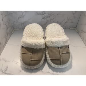 Conair Body Foot Vibes Benefits Massaging Slippers for Women, 7/8-Pre-owned